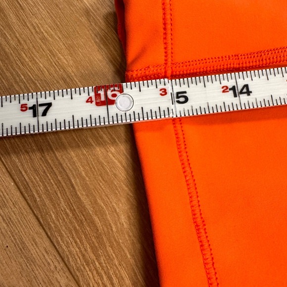 ATHLETA Women Ultimate Stash Pocket 7" Short Size XS Orange EUC Sporty Athletic - Picture 8 of 9